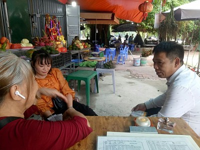 Nghe tán thẻ Mẫu