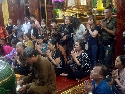 Lễ Mẫu Đông Cuông.